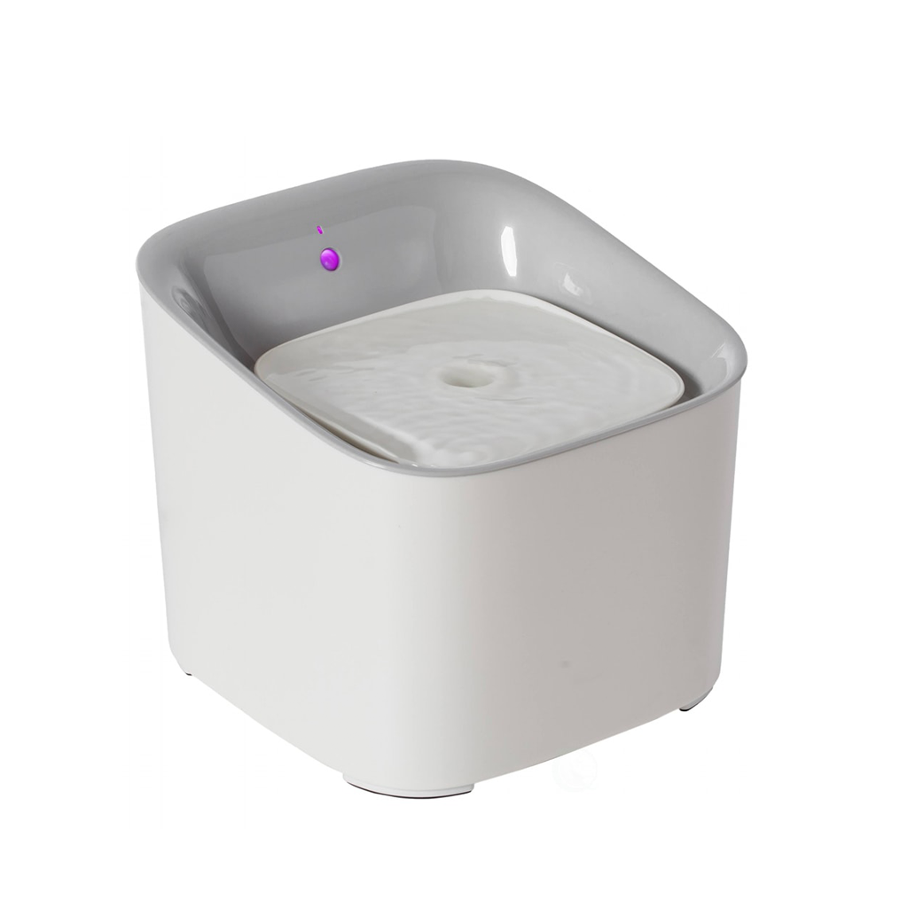 Naomi Smart pet drinking fountain