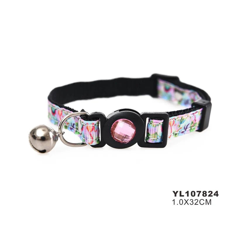 Naomi cat collar with a Bell Trixie